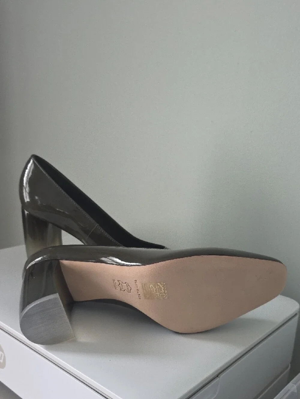 Tory Burch Banana Heel Pumps-Moss Spongy